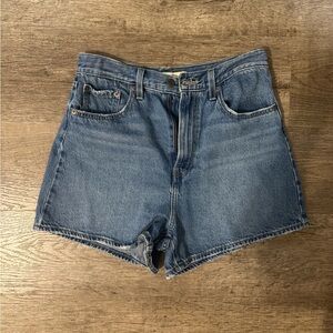 Levi's Women's High Loose Shorts